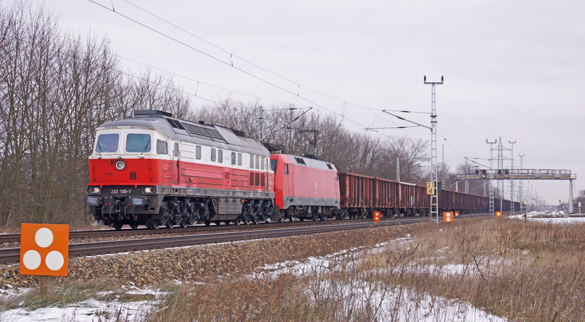 Ein umgeleiteter Kohlependel von Königs Wusterhausen nach Spreewitz bot am 21.01.16 für 232 105 die richtige Spielwiese um sich in Form einer Lastprobefahrt mal so richtg auszutoben.