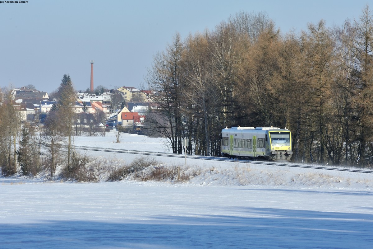 Ein unbekannter 650er der Agilis ag 84551 von Bayreuth nach Marktredwitz bei Waldershof, 07.02.2015