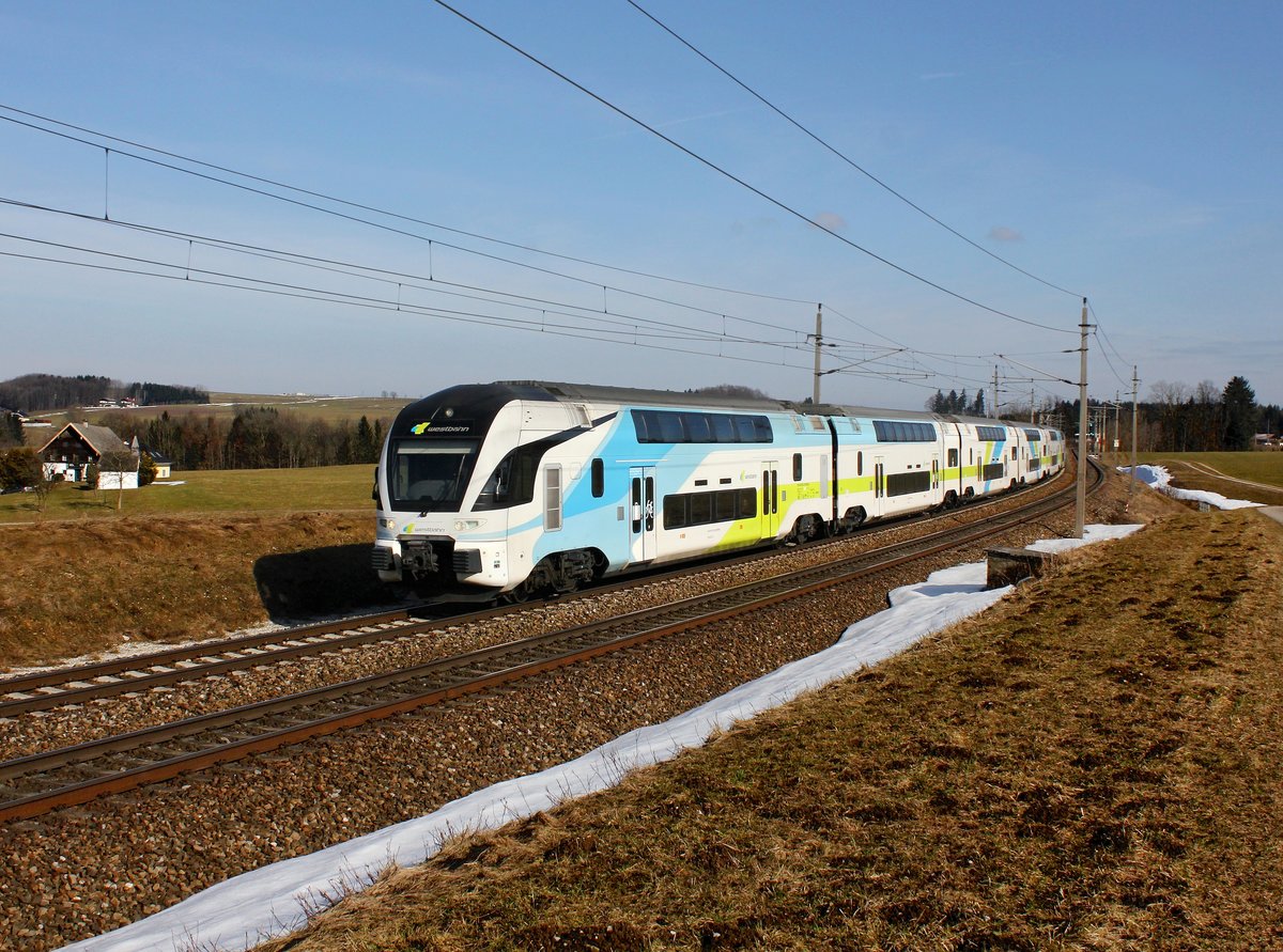Ein Westbahn KISS nach Freilassing am 07.03.2015 unterwegs bei Eck.