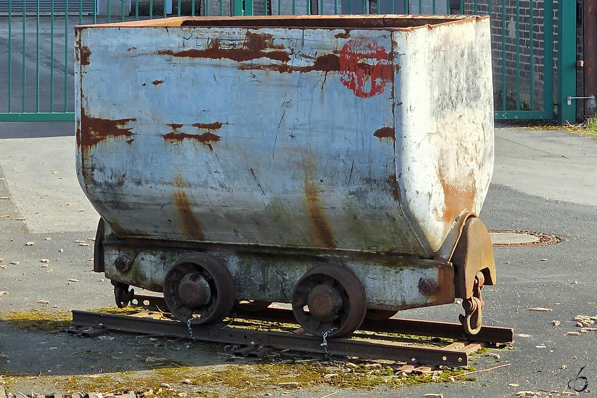 Eine alte Lore in Hattingen, welche ich Anfang März 2026 bei einem Spaziergang in Hattingen entdeckte.