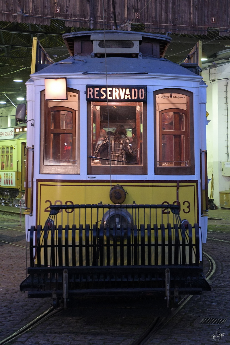 Eine Art Straßenbahnführerseminar wurde Ende Januar 2017 mit Wagen No.293 in Porto durchgeführt.