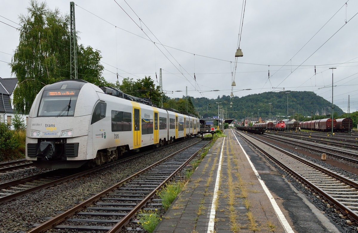 Eine aus Andernach ausfahrende MRB nach Koblenz ist hier auf hhe des Bahnsteigs 24. Der 460 004-5 hat es jetzt nicht mehr weit bis zum Ziel.14.9.2013
