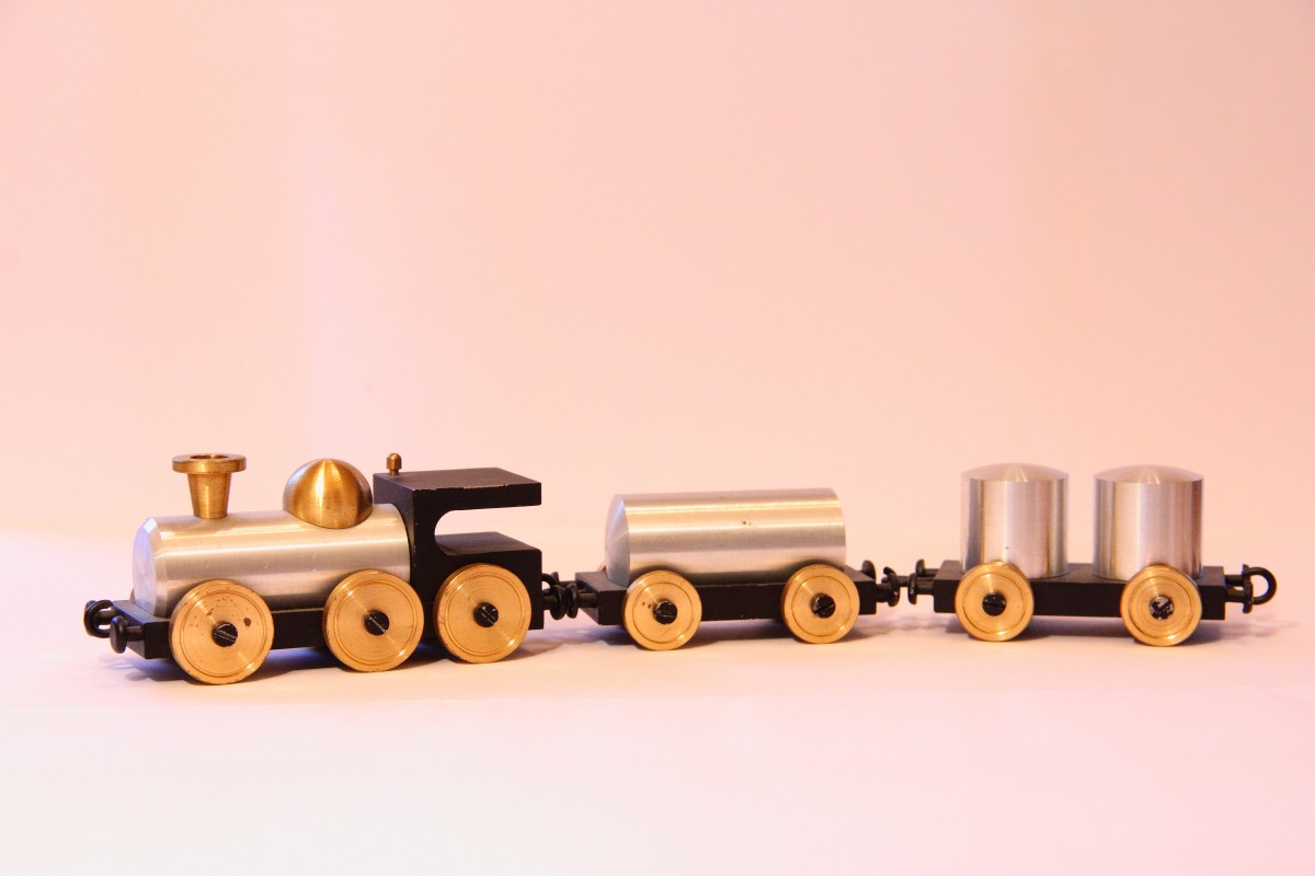 Eine Bahn gefertigt vor langer Zeit in der Lehrwerkstatt des BW Augsburg. Bild entstand am 04.11.2014.