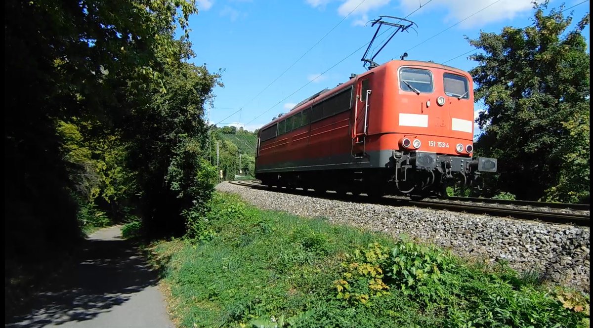 Eine Baureihe 151 in Stuttgart Münster