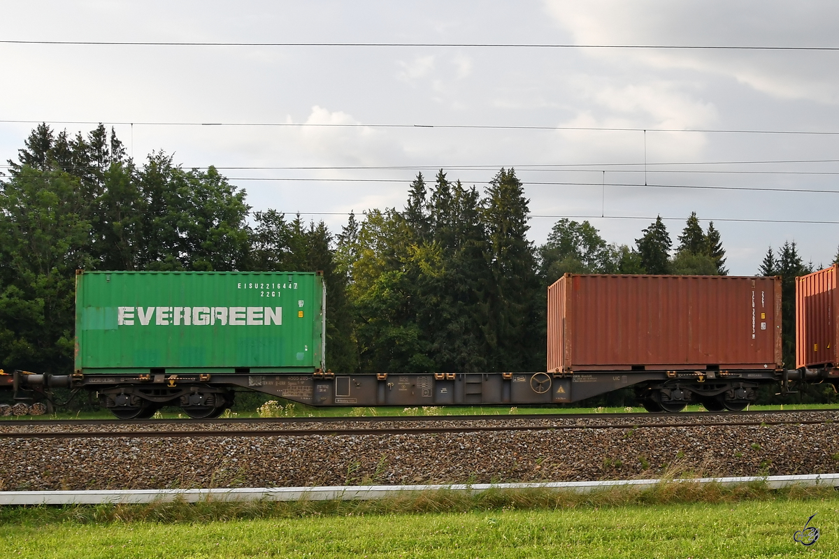 Eine Containertragwagen Sgnss Mitte August 2020 bei Fuchsreut.