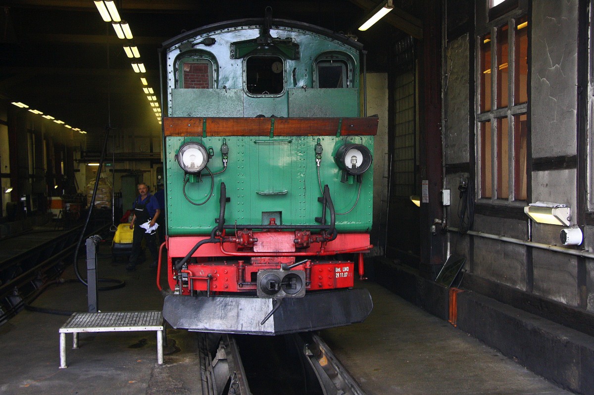 Eine Dampflok steht in in Freital-Hainsberg(D).
Aufgenommen vor dem Lokschuppen in Freital-Hainsberg(D). 
Bei Sommerwetter am Mittag vom 18.7.2015. 
