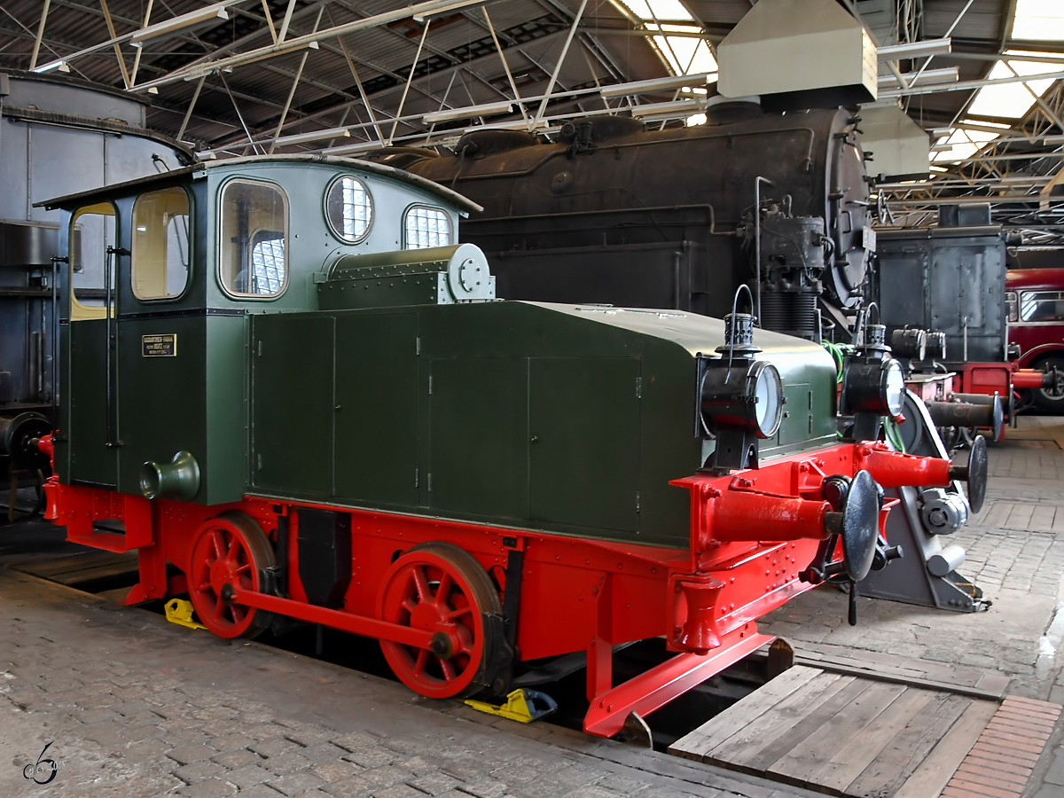 Eine Deutz-Petroleumlokomotive aus dem Jahr 1912. (Eisenbahnmuseum Bochum-Dahlhausen, September 2018)