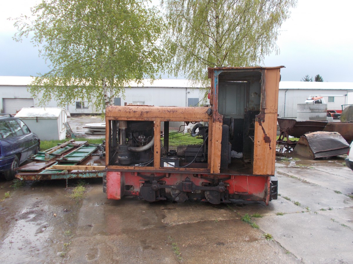 Eine Feldbahnlok fand ich,am 01.Mai 2015,in Grimmen.