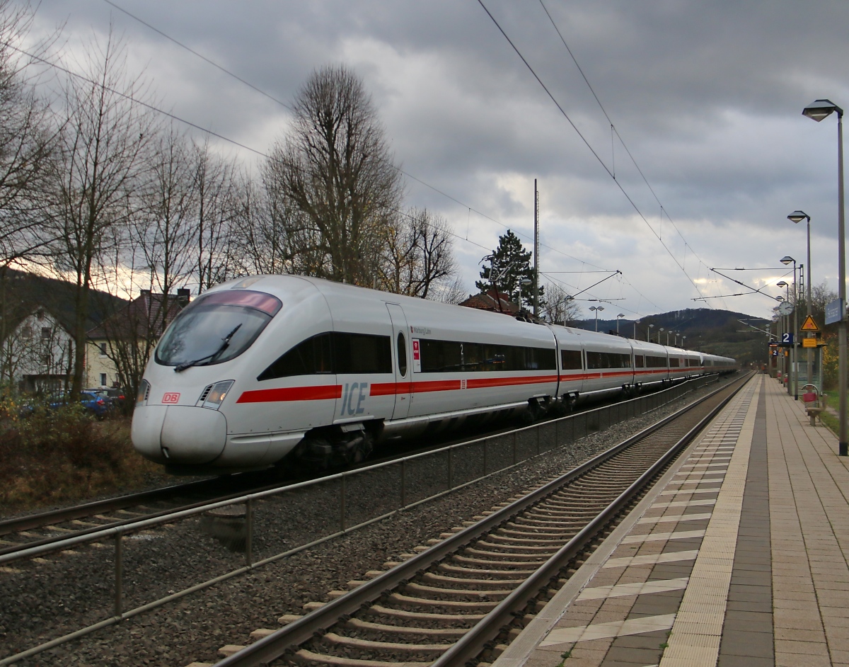 Eine ICE-T Doppeleinheit kam u.a. am 22.11.2015 als Umleiter in Richtung Norden durch Wehretal-Reichensachsen.