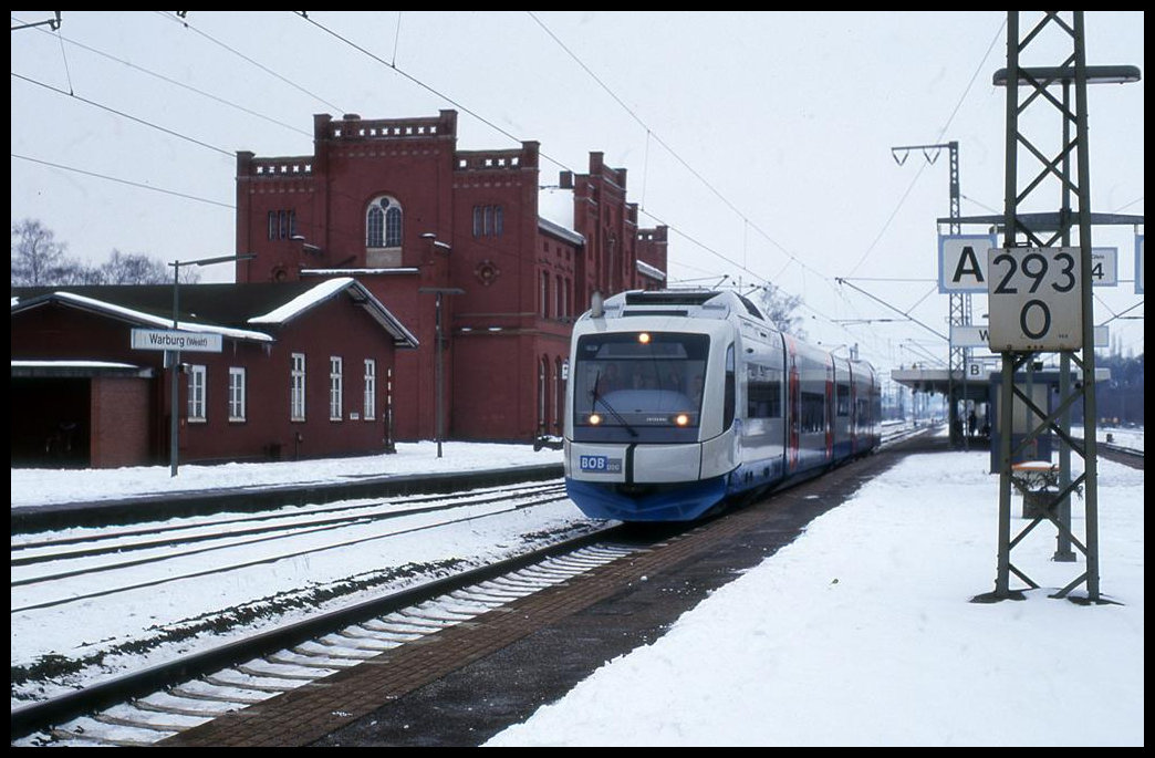 Eine neuer BOB Integral, ohne Individual Nummer, kam am 13.2.1999 bei einer Testfahrt bis in den Bahnhof Warburg, von wo er wieder postwendend in Richtung Kassel zurück fuhr.