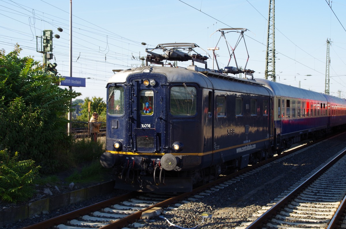 Eine nicht alltägliche Erscheinung: Lok 10008-4 der  Centralbahn . Hier mim HBf Hamm am 29.09.2013 vor einem Sonderzug. 
