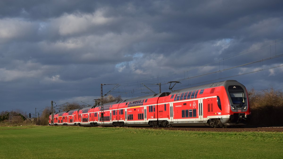 Eine RB68 nach Heidelberg bei rundum stürmischen Wetter zwischen Bickenbach und Hähnlein-Alsbach. Aufgenommen am 10.3.2019 16:47