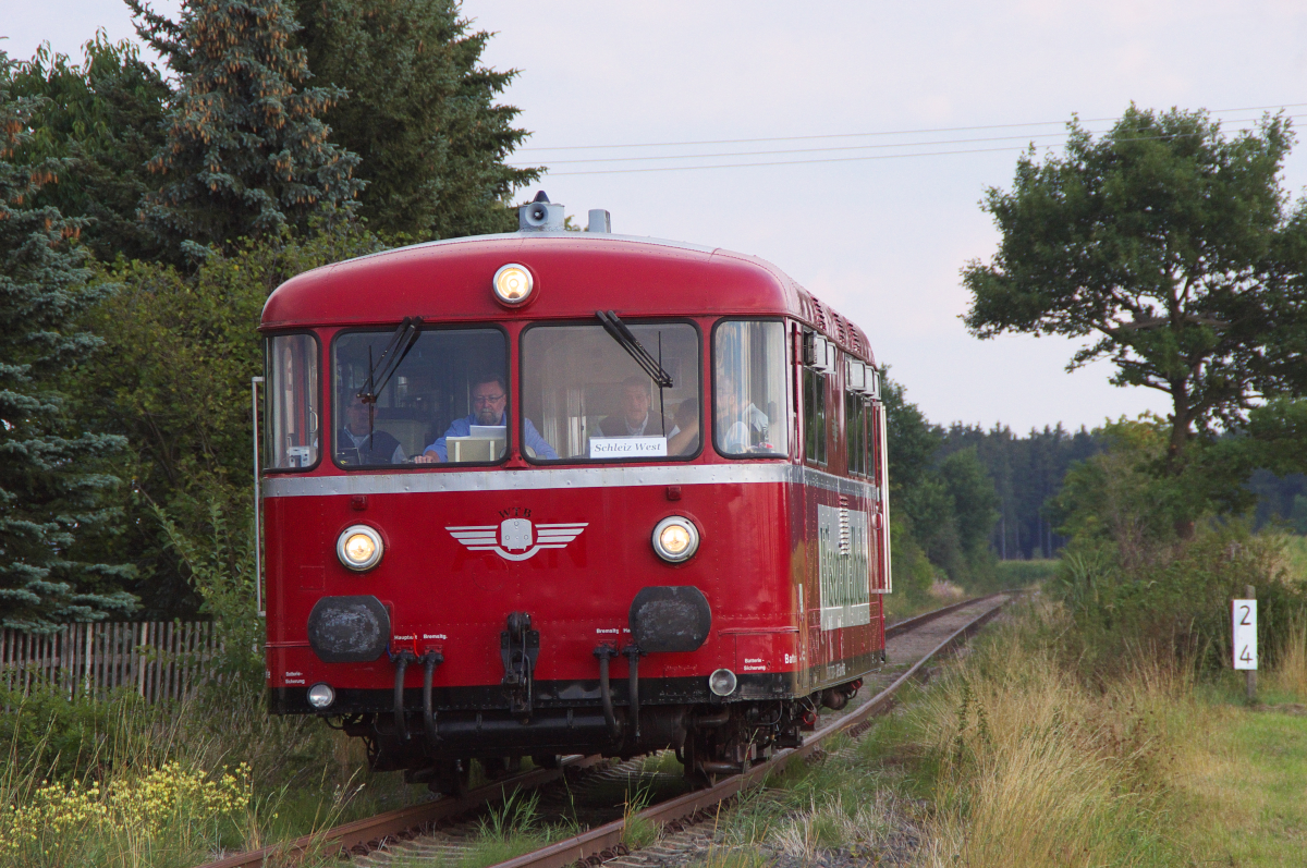 Eine Seltenheit ist VT 3.07 der Wisentalbahn. Als VT 9813 (798 813) wurde der Schienenbus in Dienst gestellt. 1985 wurde er zum Indusi Messwagen umgebaut und erhielt die neue Bezeichnung 728 001-9. Das Fahrzeug kam 1999 zur AKN und lief dort unter VT 3.07². Der seit 2014 neue Besitzer die Wisentatalbahn behält intern die Bezeichnung VT 3.07 bei, offiziell ist der Schienenbus unter 9580 0798 307-4 DRE im Fahrzeugregister eingetragen. Bahnstrecke 6656 Schönberg - Schleiz bei Mühltroff am 22.08.2015 