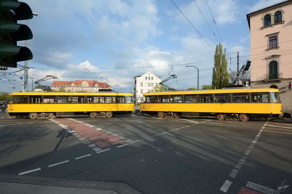 Eine Tatra T4D-MT-Traktion im April 2014 in Dresden.