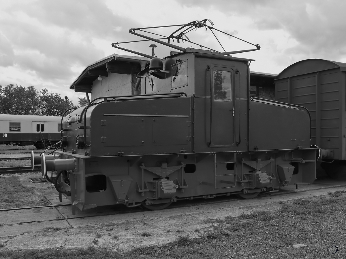 Eine VEB LEW  Hans Beimler  Hennigsdorf gebaute EL4 Nr. 12821, gesehen Anfang August 2018 im Eisenbahnmuseum Weimar.