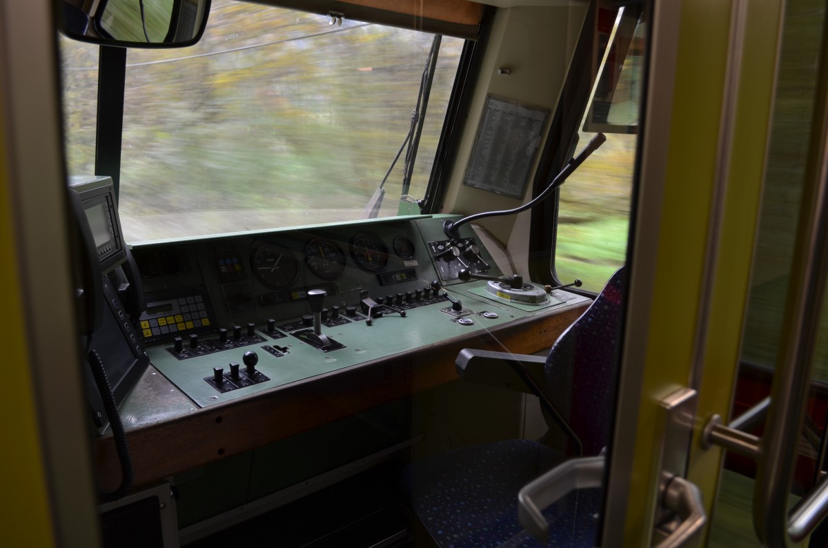 Einen Blick in den Führerstand der BR 628 232