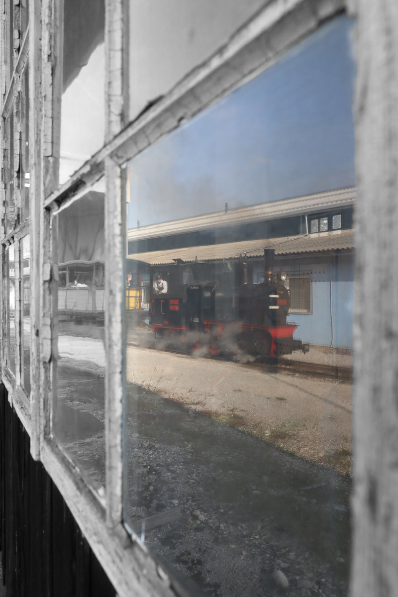 Einen Blick ins Fenster am 19.Oktober 2017 im Eisenbahnmuseum Ljubljana in Slowenien. 
