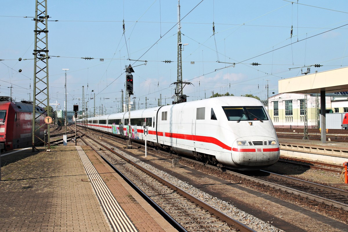 Einfahrt von 401 509-5 am 04.10.2014 bei seiner Rangierfahrt in Basel Bad Bf. Kurze Zeit später fuhr der 401 509-5 als Leerfahrt nach Basel SBB um dort seine Fahrt in den Norden Deutschlands anzutreten.