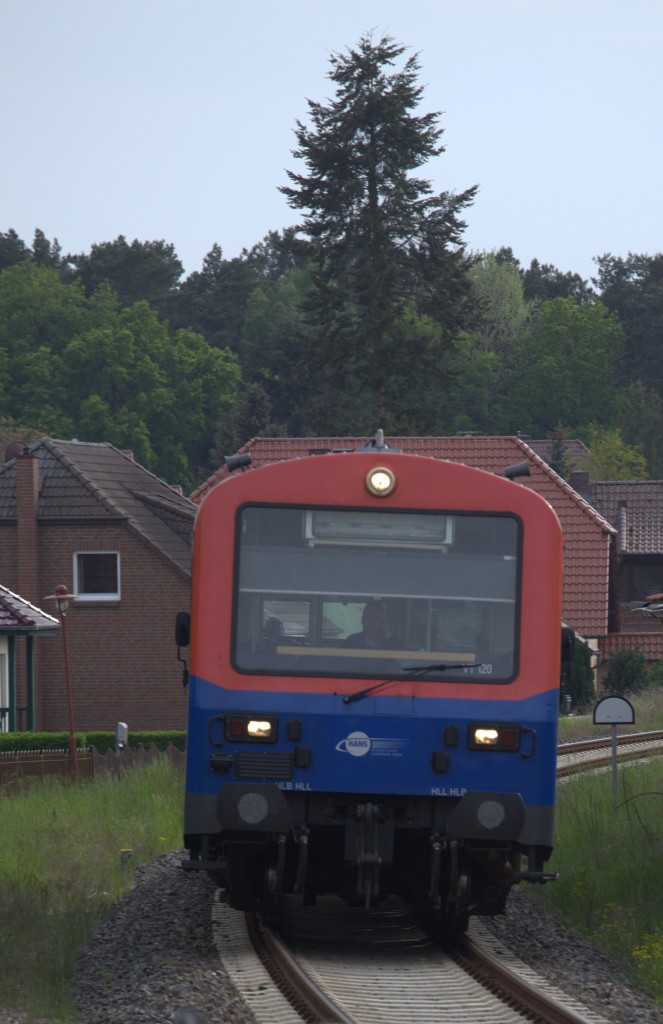 Einfahrt des TW der PEG aus Mirow kommend, in Wesenberg.18.05.2015 15:26 Uhr.
