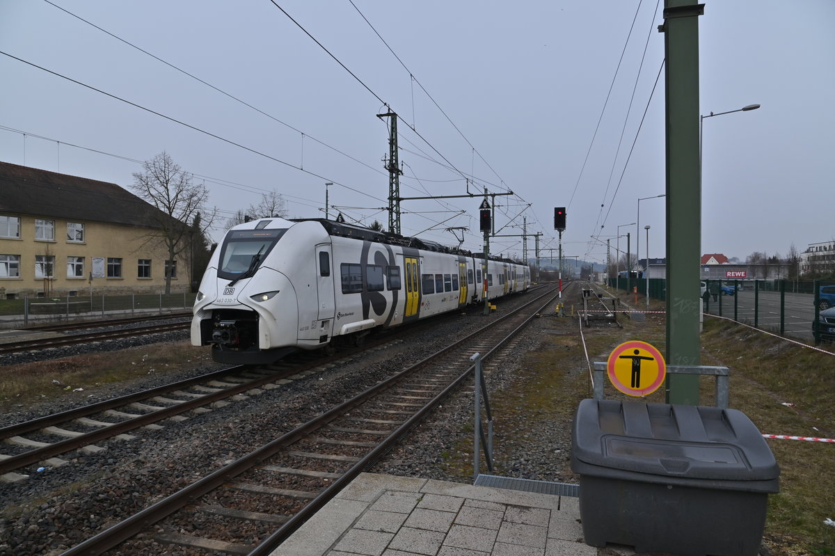 Einfahrt eines S5 der hier in Sinsheim Hbf endet, es handelt sich um den Triebwagen 463 030/530. Dienstag 9.3.2021