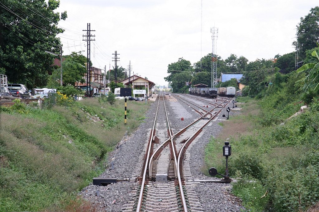 Einfahrtsbereich der Brachin Buri Station, Blickrichtung Chachoengsao, am 14.Mai 2017.