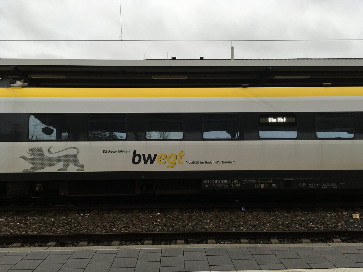 Einige Redesignte 612 tragen schon die neue Marke des nahverkehrs BW, so auch 612 136 der am 04.01.2018 schon für  bwegt  unterwegs ist.