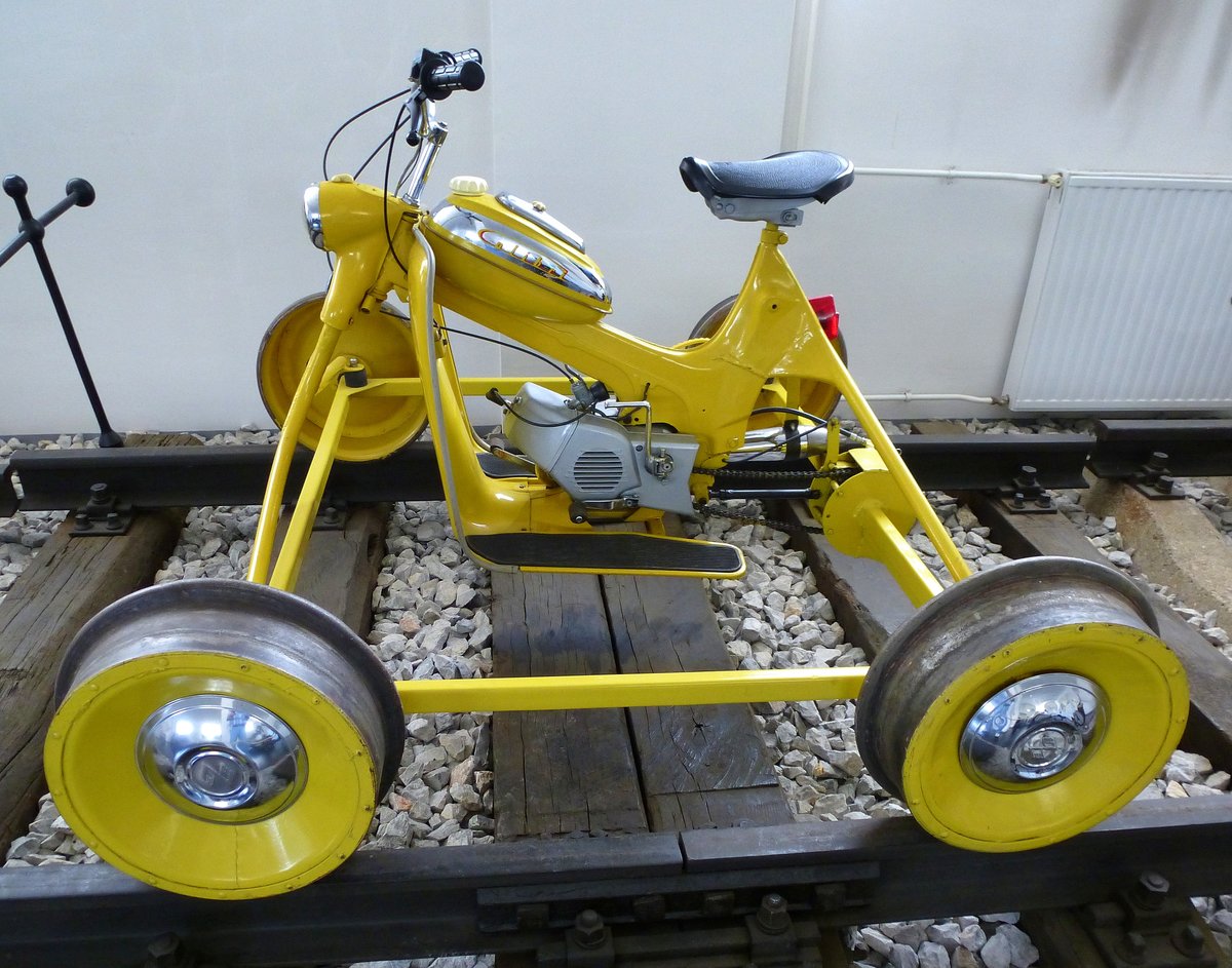 Eisenbahnmuseum Ljubljana, Draisine S45 mit Moped-Motor(Tomos Colbri), Juni 2016