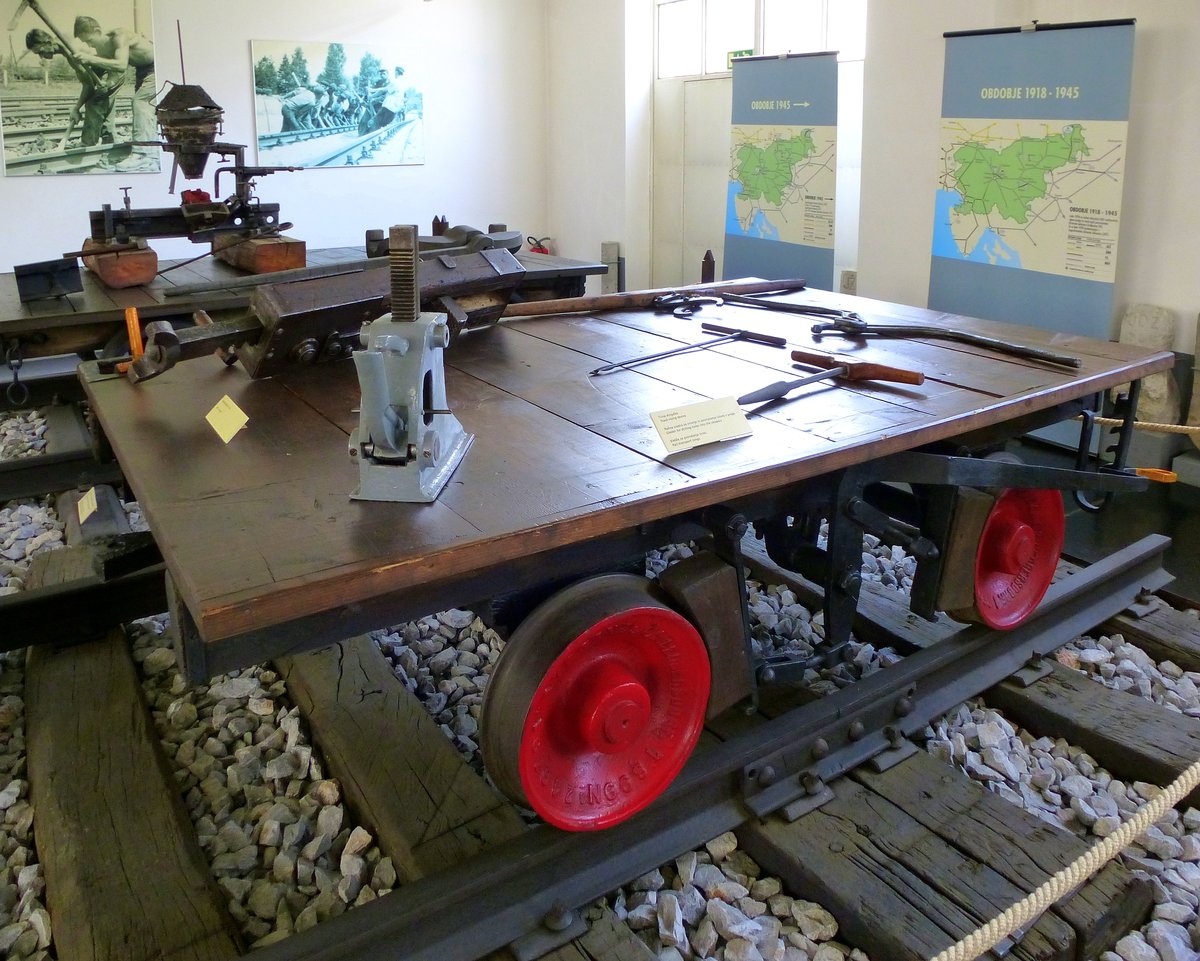 Eisenbahnmuseum Ljubljana, Draisinenanhänger für Gleisreparaturen, Juni 2016