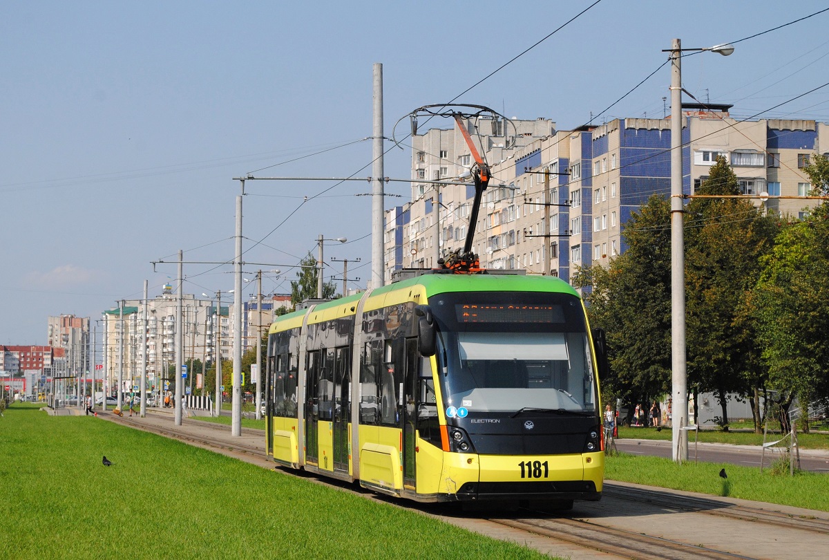  Electron  1181 am prosp. Chervonoi Kalyny auf der Fahrt nach Sichiv. (30.08.2018)