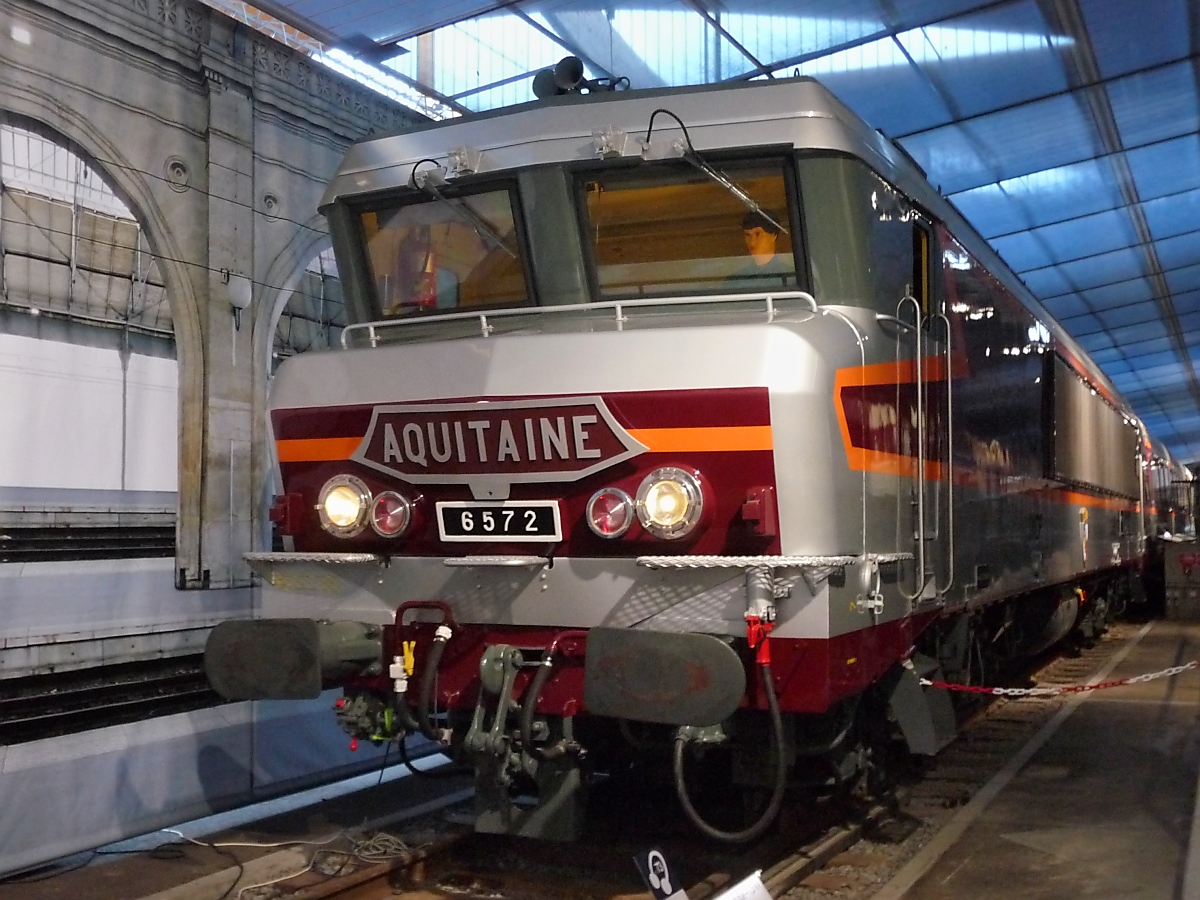 Elektrolok CC 6572  Aquitaine , 1,5 kV, 200 km/h, Baujahr 1975, in Betrieb bis 2006, Cité du train, 2.10.12 