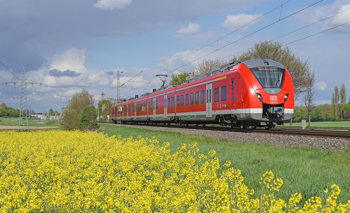 Elektrotiebzug 1440 724 am 25.04.2023 in Mönchengladbach.
