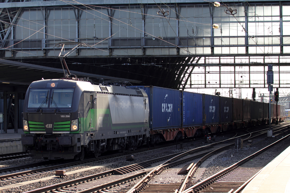 ELL 193 250 durchfährt Bremen Hbf. 22.3.2017