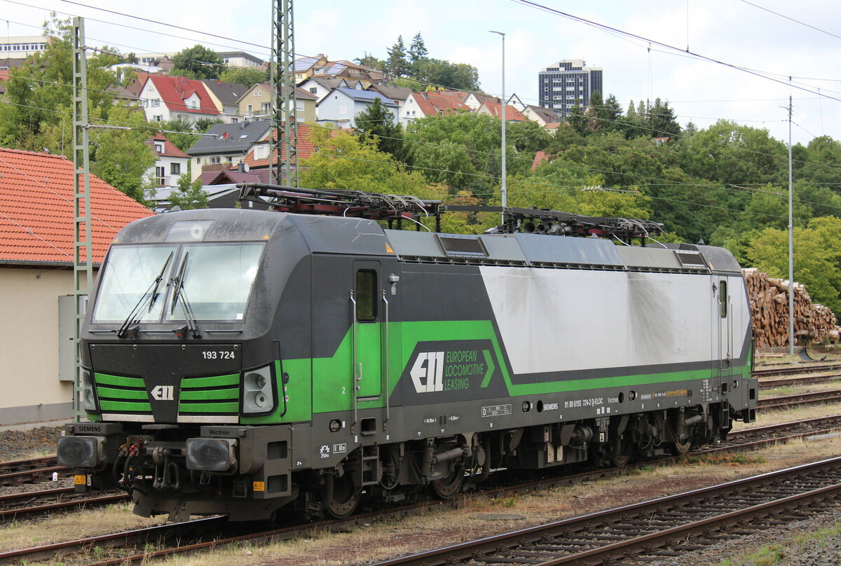 ELL 193 724 pausierte am 30.07.2023 in Bad Hersfeld. Vom Bahnsteig aus fotografiert.
