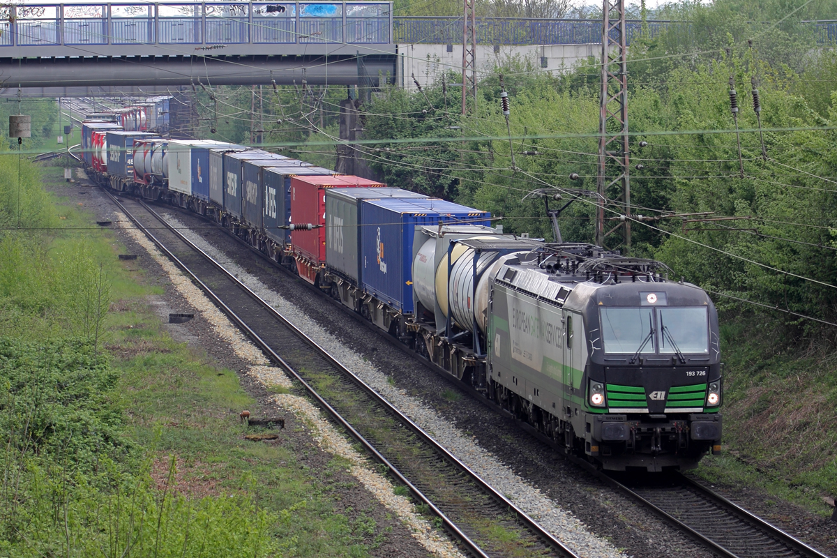 ELL 193 726 unterwegs für RTB Cargo auf der Hamm-Osterfelder Strecke in Recklinghausen 26.4.2022