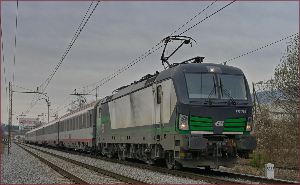 ELL 193 730 zieht EC158 durch Maribor-Tabor Richtung Wien. /15.3.2022