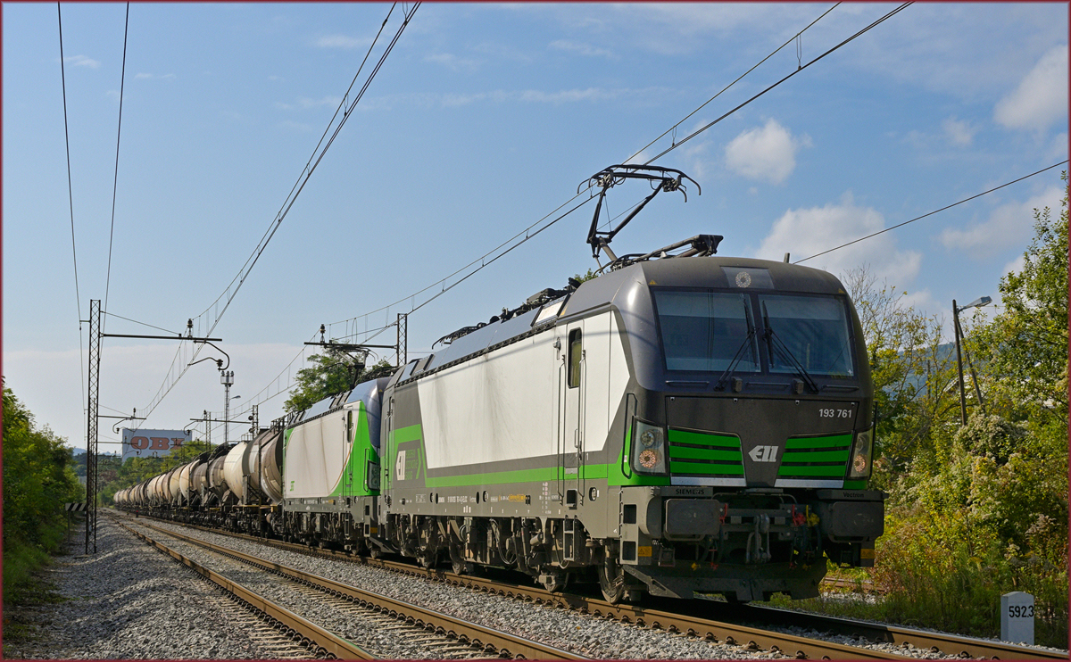 ELL 193 761 zieht Kesselzug durch Maribor-Tabor Richtung Norden. /5.10.2021