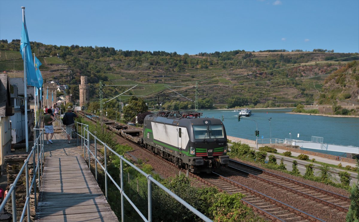 ELL Siemens Vectron 193 757-2 mit schwach beladenen KLV Zug in Oberwesel (Rheintal) am 12.09.20