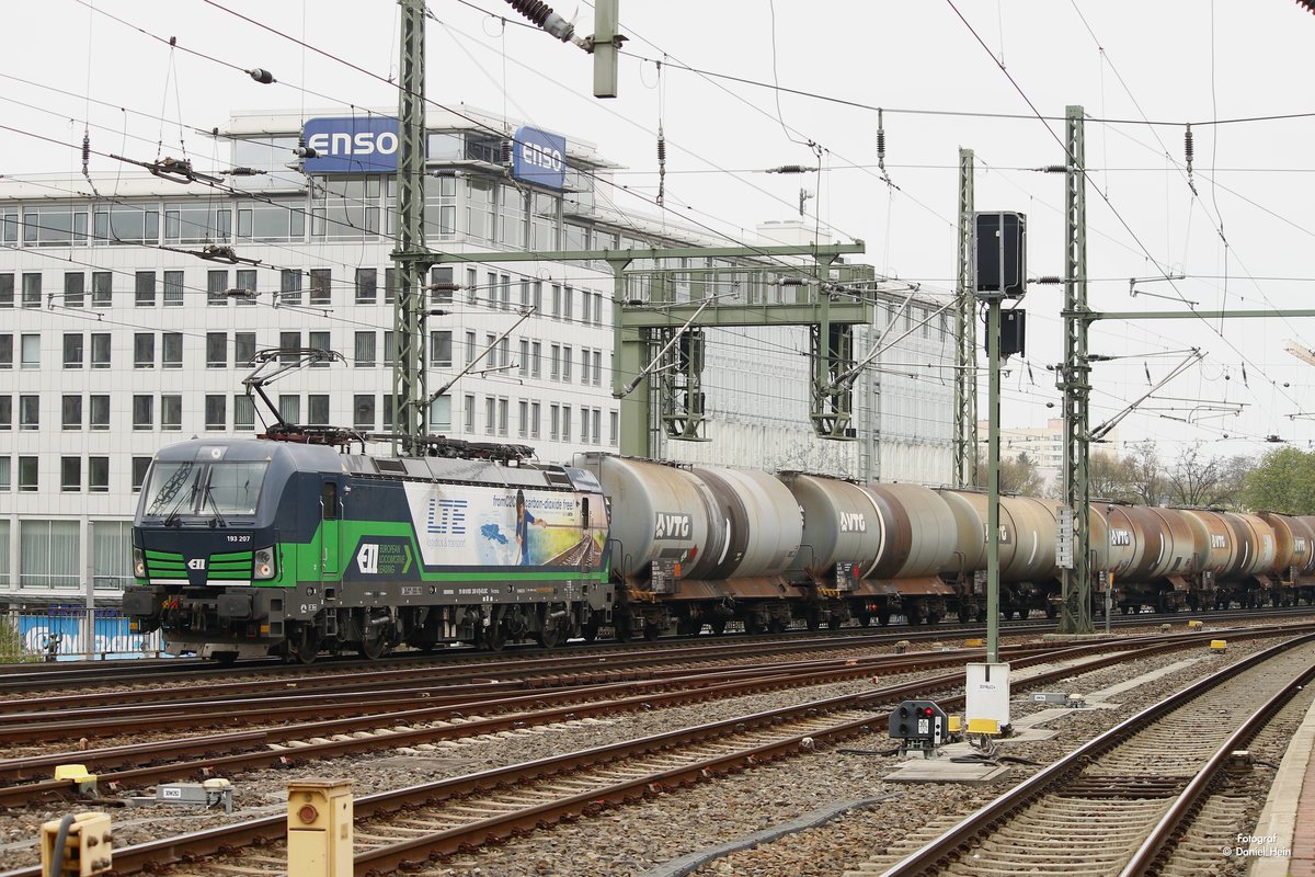ELL/LTE 193 207 mit VTG-Kesselzug in Dresden Hbf, April 2017.
