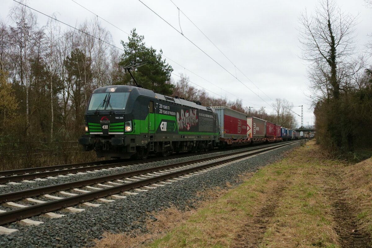 ELL/TX Logistik Siemens Vectron 193 264-9 mit KLV Zug in Hanau Rauschwald am 29.01.22