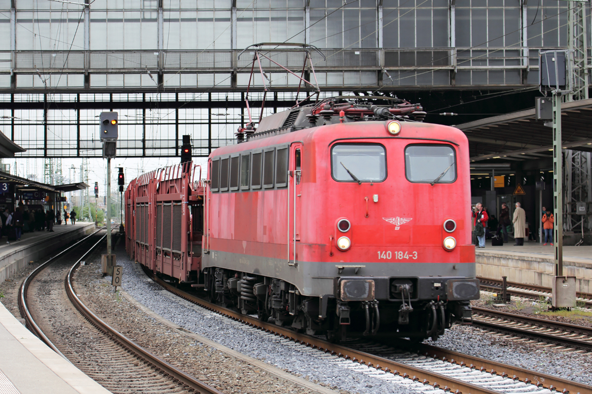 ELV 140 184-3 durchfährt Bremen 24.5.2016
