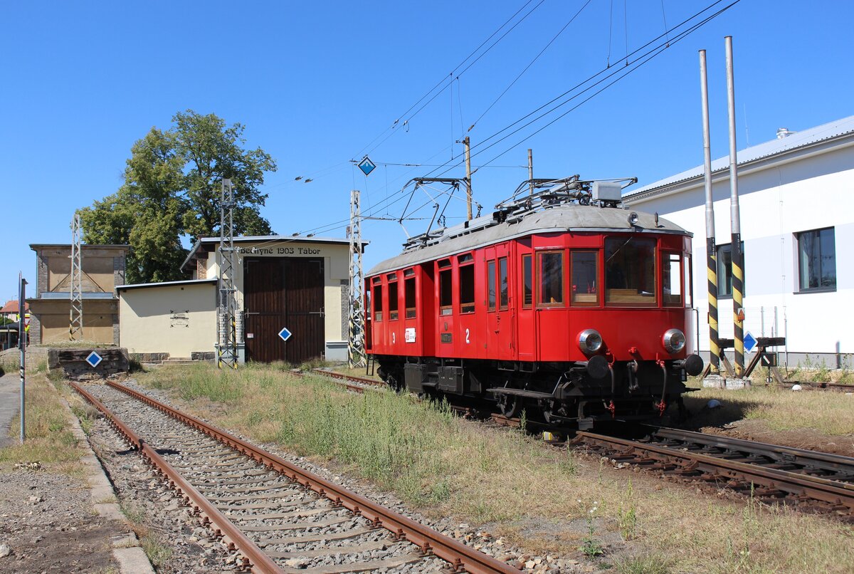 EM 400 001 zu sehen am 15.08.26 in Bechyně.