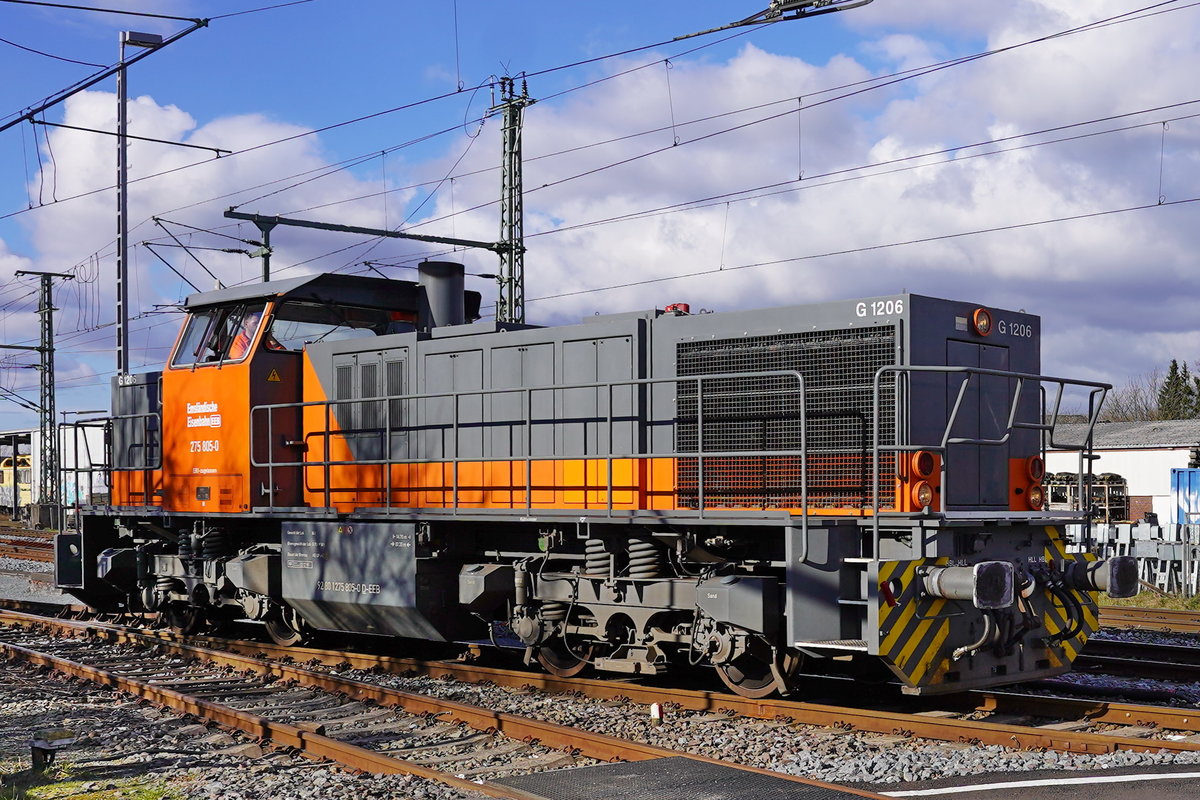 Emsländische-Eisenbahn EEB-275 805-0 (92 80 1275 805-0 D-EEB)(Typ G1206 Vossloh1999 FNr.001014).
2021-03-19 Oldenburg