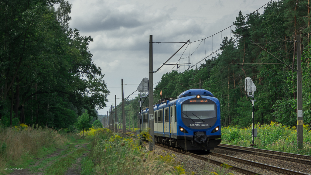 EN57AKS-1533 bei Tychy (Tichau)am 22.08.2019.