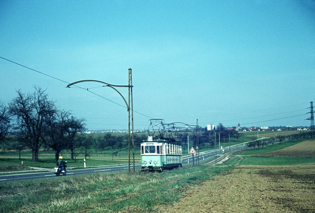 END Straßenbahn Esslingen-Nellingen-Denkendorf__Die aber auch nach Scharnhausen und Neuhausen fuhr.__Tw 3 von Denkendorf nach Nellingen unterwegs.__23-04-1973