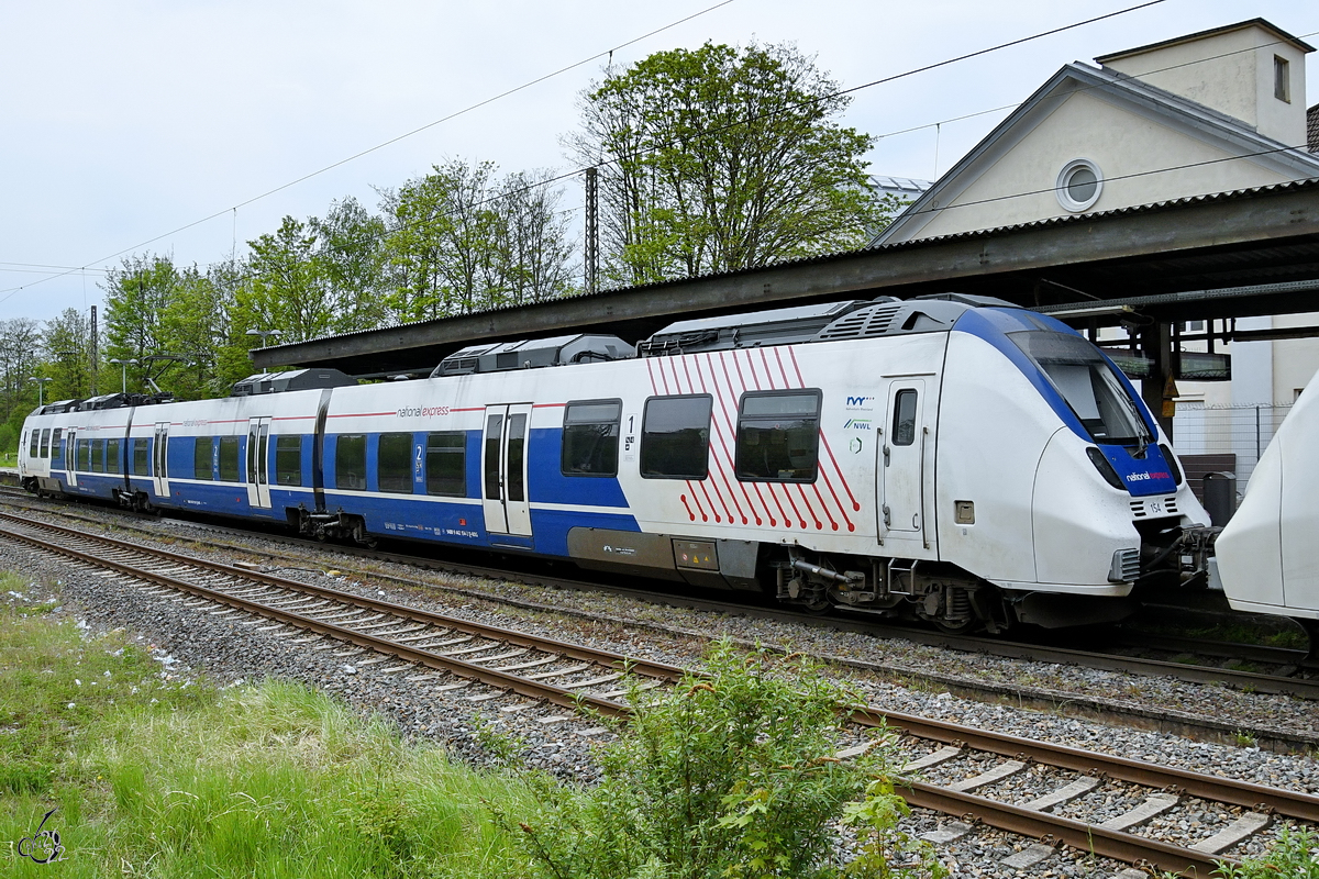 Ende April 2022 war auf dem Ferngleis in Wuppertal-Unterbarmen der Elektrotriebzug 154 zu sehen.