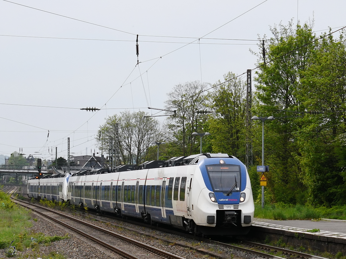 Ende April 2022 waren auf dem Ferngleis in Wuppertal-Unterbarmen die Elektrotriebzüge 373 & 374 zu sehen.