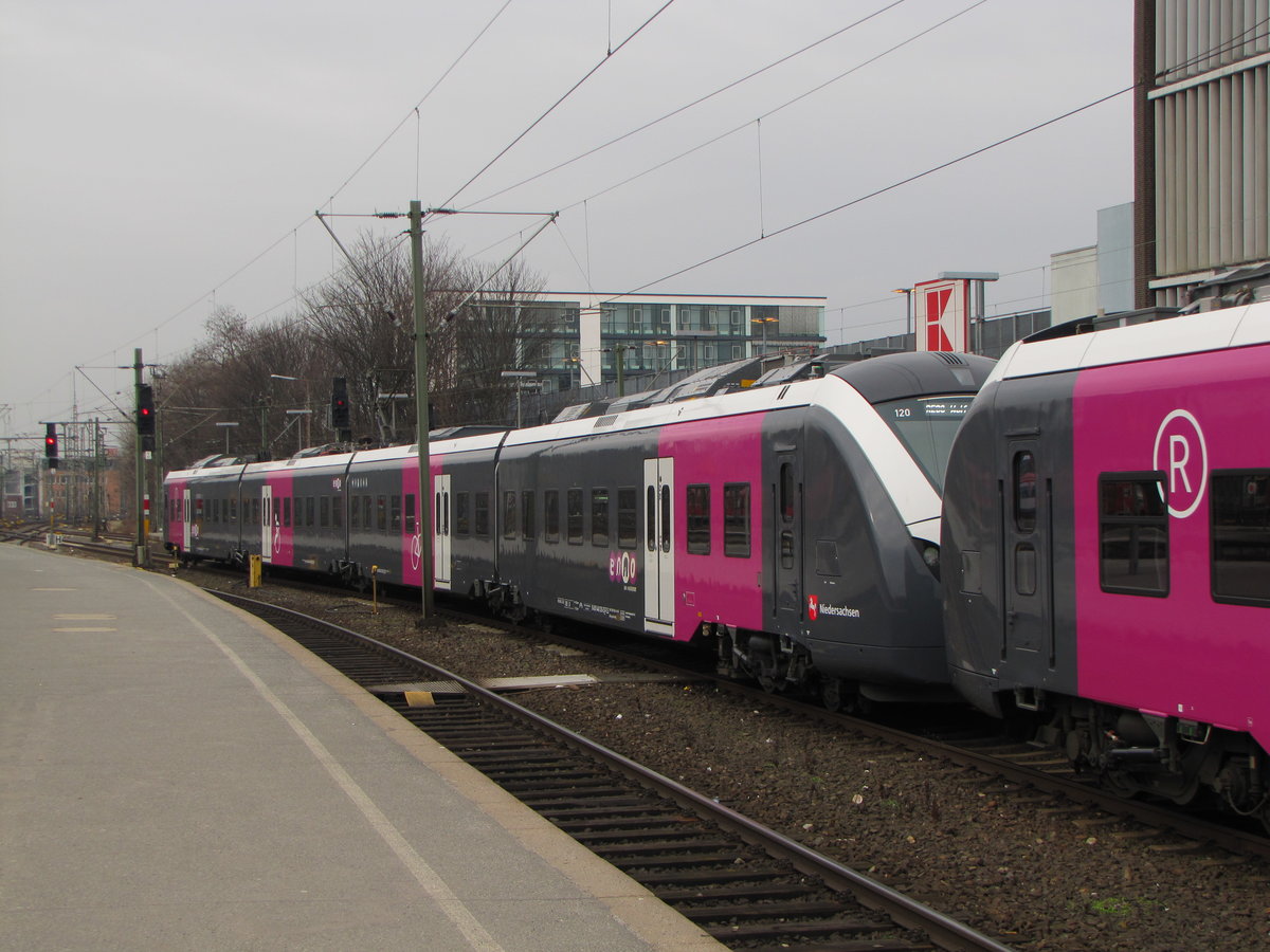 enno von metronom ET 120 als ENO 83519 nach Wolfsburg Hbf, am 19.02.2016 in Hannover Hbf.