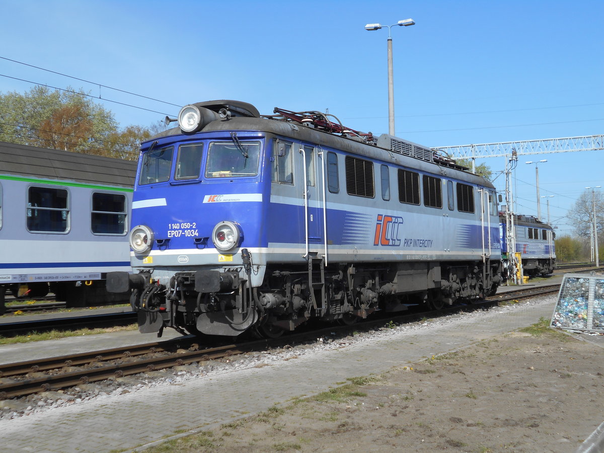 EP07-1034,am 20.April 2019,im Abstellbahnhof Szczecin Port Centralny.