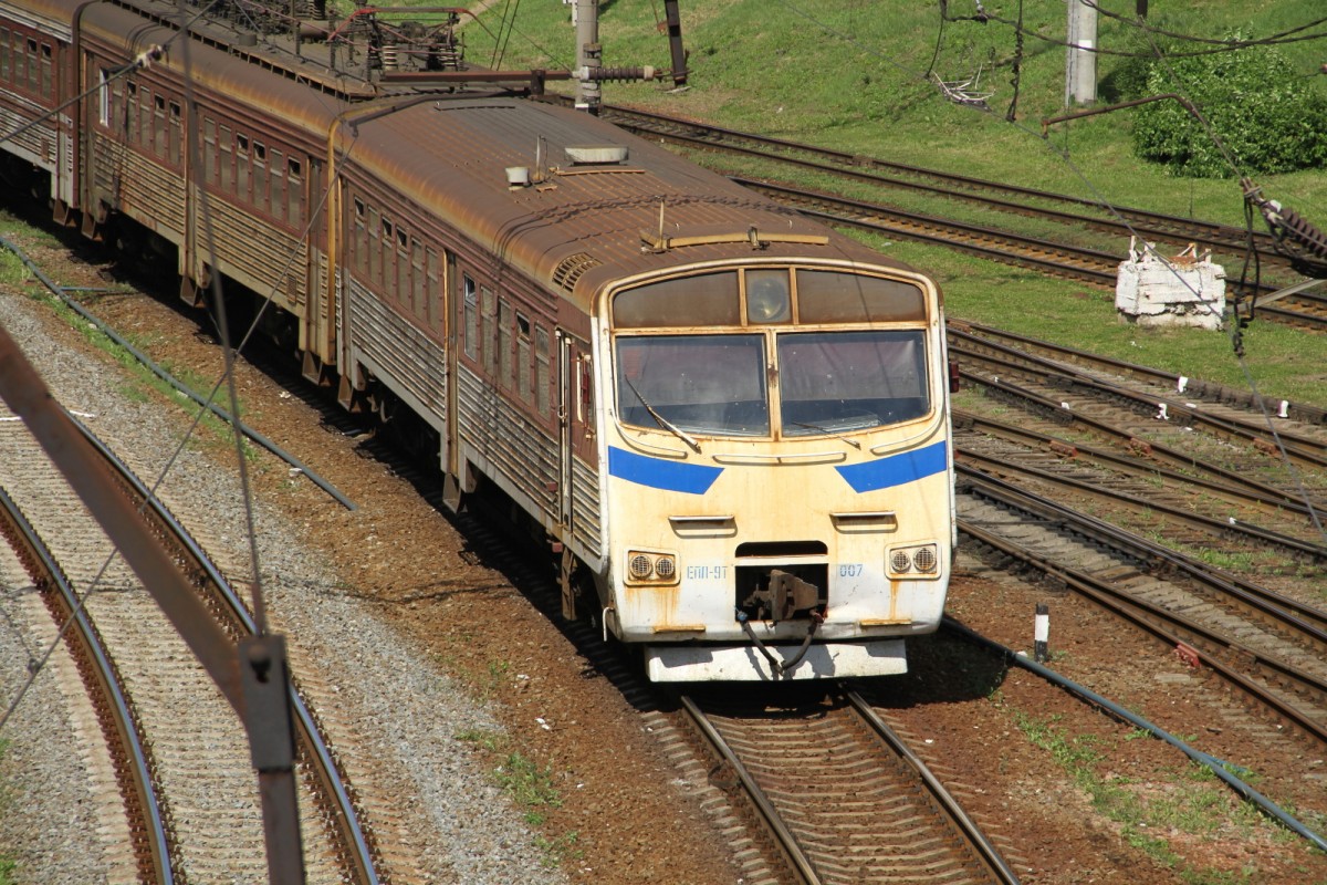 EPL - 9T  007  am 01.07.2014 in Kiew Wolinskij