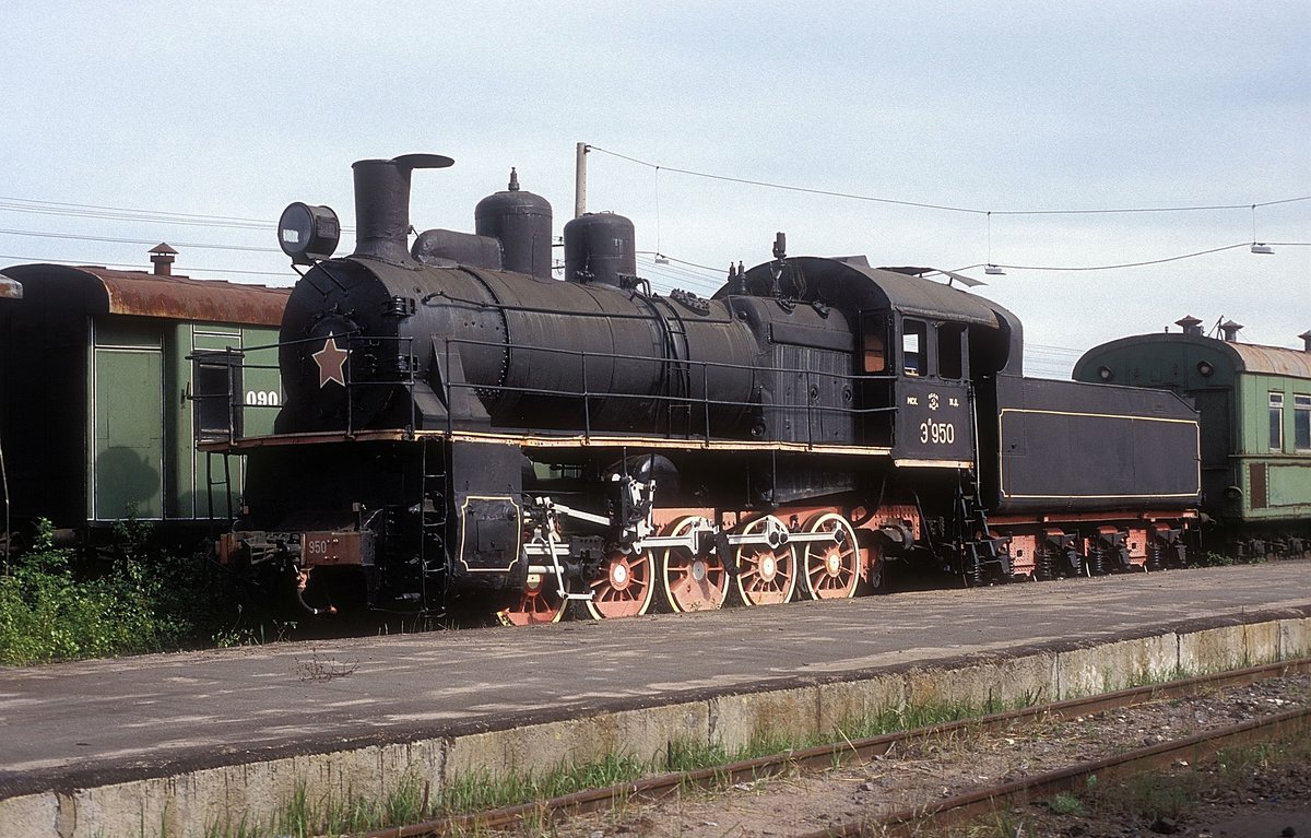 ER-950  St. Petersburg - Susary  04.06.06